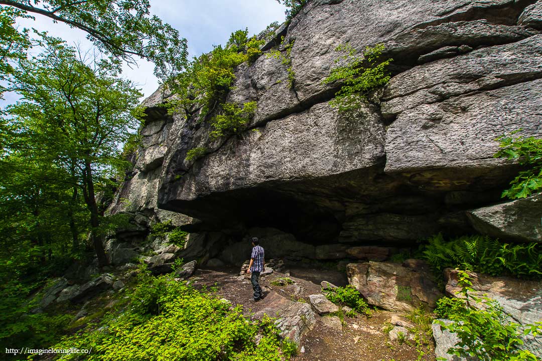 claudius smith den cave